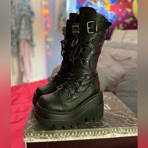 Demonia Shaker 70 knee-high boots